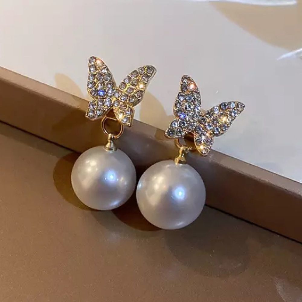 💎122💎 Goldtone‎ Diamond Butterfly Pearl Earrings